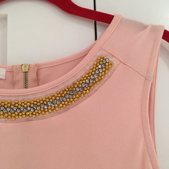 Peach and jewel embellished crop tank - Picture 3 of 6